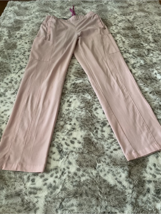 Vera Bradley Other - Vera Bradley scrub pants Light Pink size M